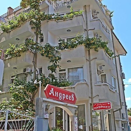 נסבר Family Hotel Andreev מראה חיצוני תמונה